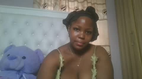 Snapshot of periwinkle20 chatting on 4, 3, 2026 Taurus online show from 4, 3, 2026