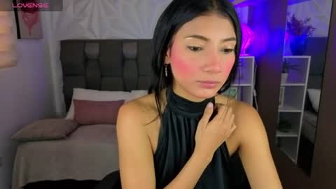 Snapshot of perlaa_moon_ chatting on 3, 7, 2026 PERLA online show from 3, 7, 2026