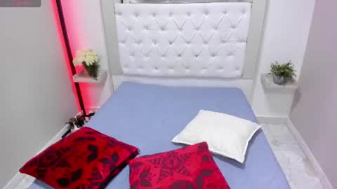 Snapshot of perlaa_sweet_ chatting on 10, 7, 2026 Perla online show from 10, 7, 2026