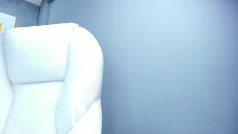 Snapshot of perlaevansx chatting on 18, 9, 2025 PERLA online show from 18, 9, 2025