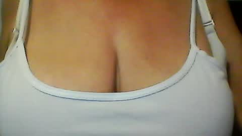 Snapshot of perlita070822 chatting on 20, 6, 2026 perlita070822 online show from 20, 6, 2026