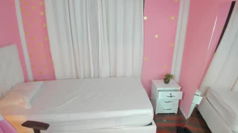 Marie online show from 4, 11, 2025