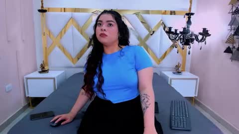 Snapshot of persefonemendoza chatting on 15, 10, 2025 persefonemendoza online show from 15, 10, 2025