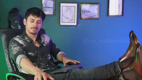 Snapshot of perseoo_88 chatting on 14, 11, 2025 andres online show from 14, 11, 2025