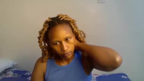 Snapshot of peru_queen chatting on 27, 3, 2026 peru_queen online show from 27, 3, 2026