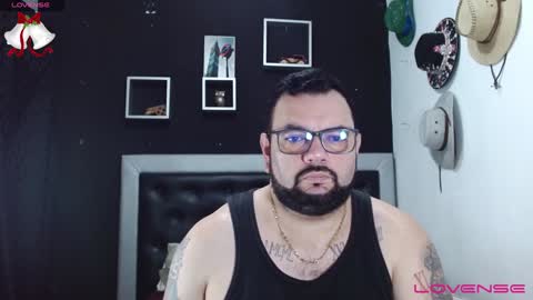 Snapshot of perverseveteranmanxxx chatting on 23, 12, 2024 Carlos online show from 23, 12, 2024