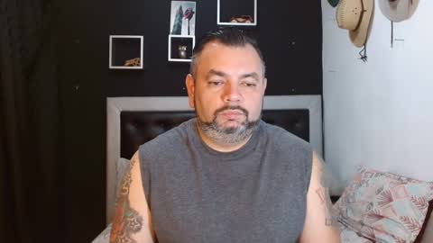 Snapshot of perverseveteranmanxxx chatting on 4, 2, 2025 Carlos online show from 4, 2, 2025