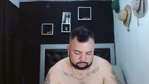 Snapshot of perverseveteranmanxxx chatting on 14, 2, 2025 Carlos online show from 14, 2, 2025