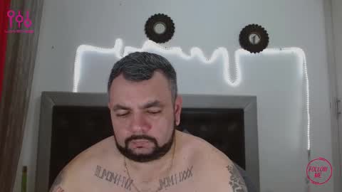 Snapshot of perverseveteranmanxxx chatting on 15, 9, 2025 Carlos online show from 15, 9, 2025