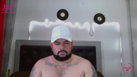 Snapshot of perverseveteranmanxxx chatting on 23, 9, 2025 Carlos online show from 23, 9, 2025