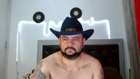 Snapshot of perverseveteranmanxxx chatting on 28, 9, 2025 Carlos online show from 28, 9, 2025
