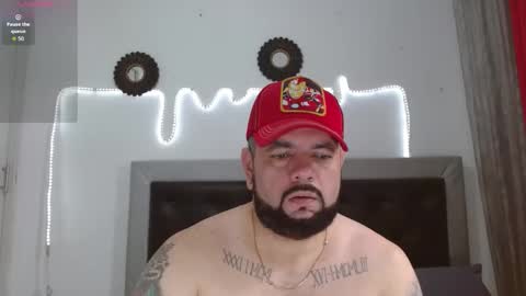 Snapshot of perverseveteranmanxxx chatting on 16, 11, 2025 Carlos online show from 16, 11, 2025