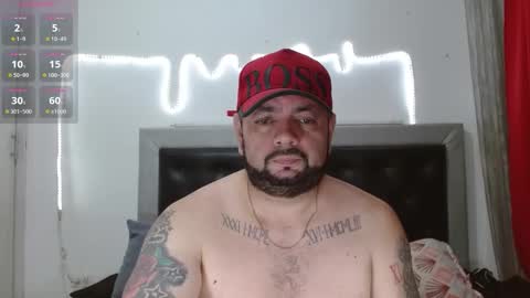 Snapshot of perverseveteranmanxxx chatting on 24, 11, 2025 Carlos online show from 24, 11, 2025