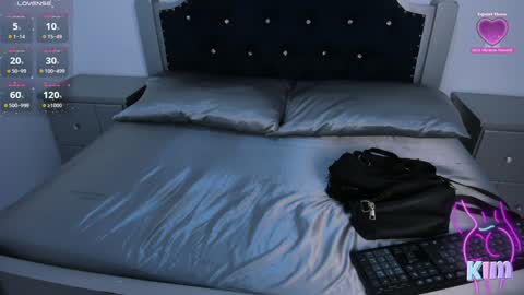 Snapshot of pervert_pantyhose chatting on 4, 12, 2024 Kimberly online show from 4, 12, 2024