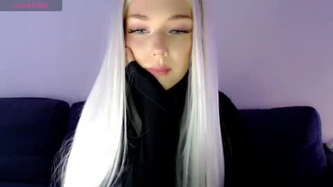 Snapshot of pervyblonde chatting on 4, 1, 2025 Isabella online show from 4, 1, 2025