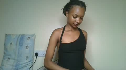 Snapshot of petal_palette chatting on 30, 6, 2026 Lolly online show from 30, 6, 2026