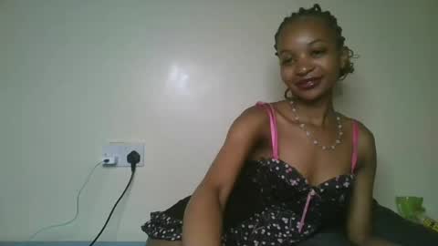 Snapshot of petal_palette chatting on 5, 7, 2026 Lolly online show from 5, 7, 2026