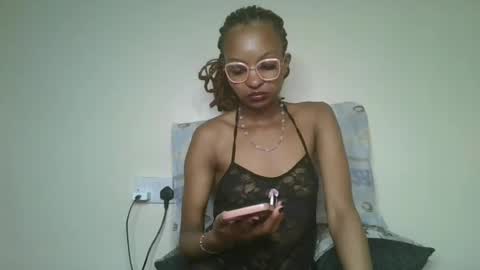 Snapshot of petal_palette chatting on 9, 7, 2026 Lolly online show from 9, 7, 2026