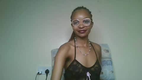 Snapshot of petal_palette chatting on 10, 7, 2026 Lolly online show from 10, 7, 2026