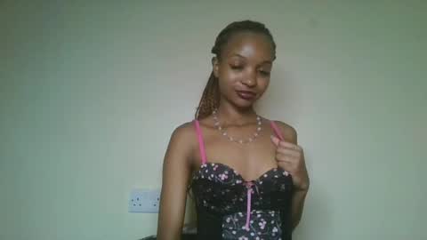 Snapshot of petal_palette chatting on 12, 7, 2026 Lolly online show from 12, 7, 2026