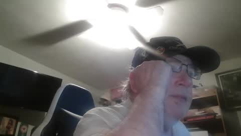 Snapshot of peterinohio57 chatting on 12, 5, 2026 peterinohio57 online show from 12, 5, 2026