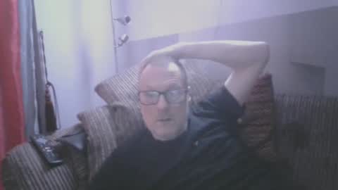 Snapshot of peterwilliamt chatting on 2, 1, 2025 peterwilliamt online show from 2, 1, 2025