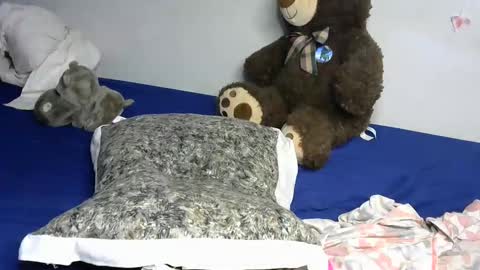 petite_byb online show from 27, 9, 2025