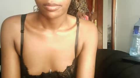 Snapshot of petite_jenn_ chatting on 7, 2, 2026 mimi online show from 7, 2, 2026
