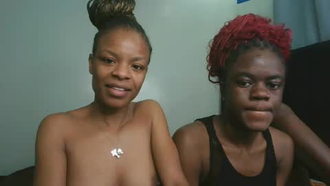 Snapshot of petite_luxe1 chatting on 29, 7, 2026 Luxe online show from 29, 7, 2026