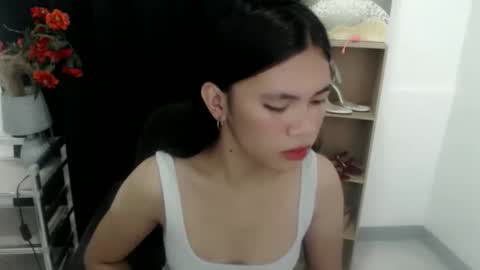 Snapshot of petite_pauline chatting on 8, 2, 2026 petite_pauline online show from 8, 2, 2026