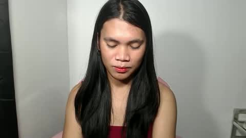 Snapshot of petite_pauline chatting on 25, 2, 2026 petite_pauline online show from 25, 2, 2026