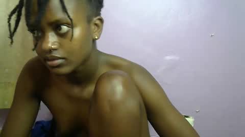 petite_star2 online show from 23, 10, 2025