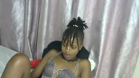 petite_star2 online show from 27, 11, 2025