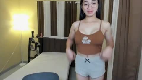 Snapshot of petiteasianmarian chatting on 25, 2, 2026 bigcock Marian online show from 25, 2, 2026