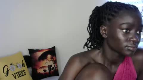 petitte_gyaal online show from 24, 10, 2025