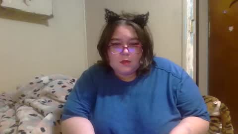 The Aspie Kitty twitterthishunonfire online show from 19, 10, 2025