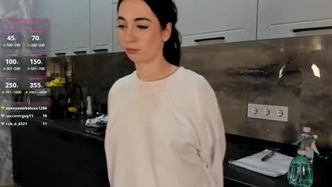 Emma online show from 22, 12, 2024