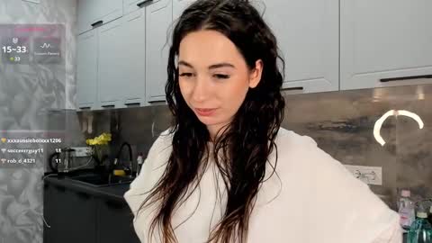 Emma online show from 22, 12, 2024