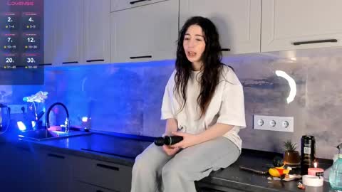 Emma online show from 26, 12, 2024