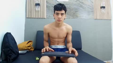 Snapshot of petter_ozk chatting on 20, 5, 2026 petter online show from 20, 5, 2026