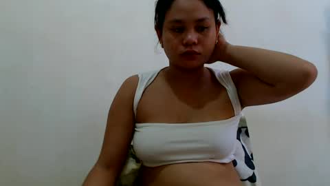 Snapshot of petty_yumii chatting on 17, 6, 2026 petty_yumii online show from 17, 6, 2026