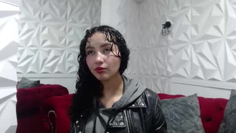 Snapshot of pettymoon chatting on 23, 10, 2025 Moon online show from 23, 10, 2025