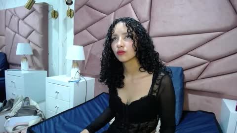 Snapshot of pettymoon chatting on 26, 10, 2025 Moon online show from 26, 10, 2025