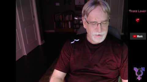 Snapshot of pghk2000 chatting on 9, 2, 2025 George online show from 9, 2, 2025