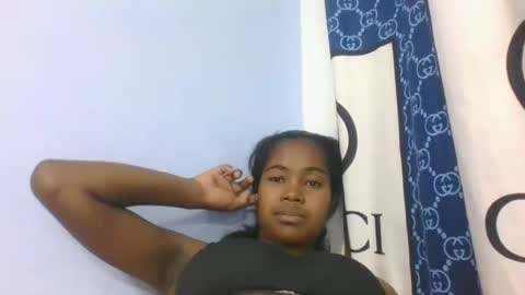 phania185885 online show from 27, 2, 2026