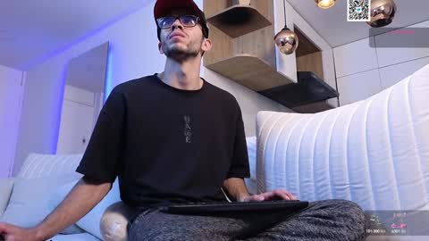 phantom_bigger1 online show from 30, 1, 2025