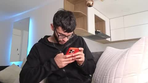 phantom_bigger1 online show from 3, 12, 2025