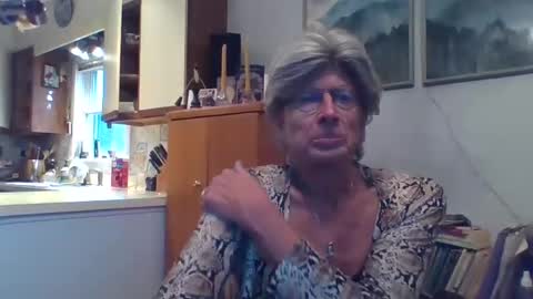 Snapshot of phillipa1023 chatting on 11, 12, 2024 phillipa online show from 11, 12, 2024