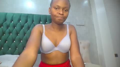 Snapshot of phoebe015 chatting on 13, 2, 2026 phoebe online show from 13, 2, 2026