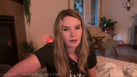 PHOENIX TAYLOR online show from 8, 5, 2026